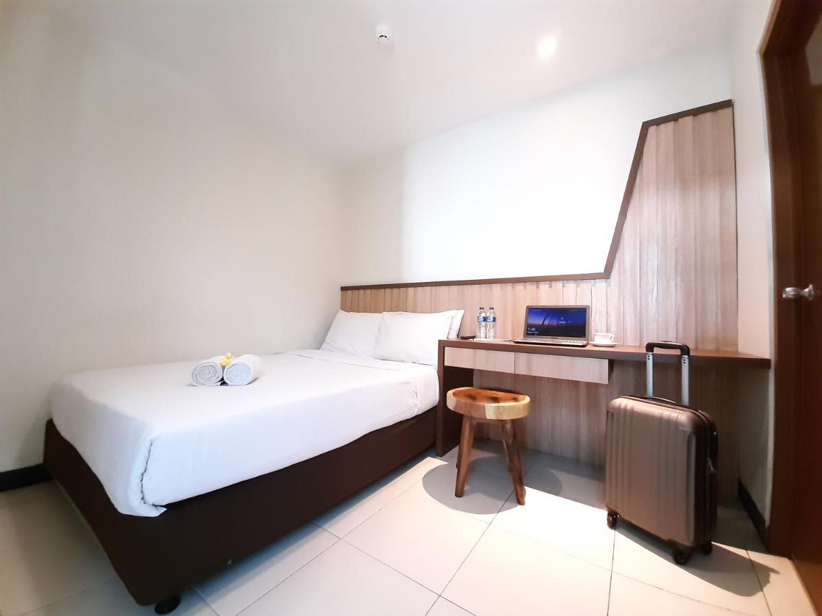 Hotel Pantes Kota Lama Семаранг Экстерьер фото